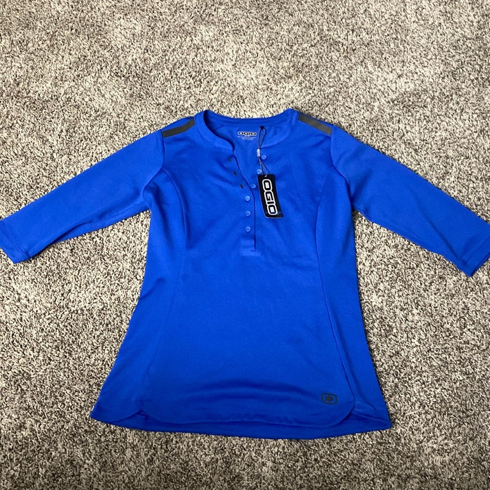 NWOT blue OGIO women’s business top